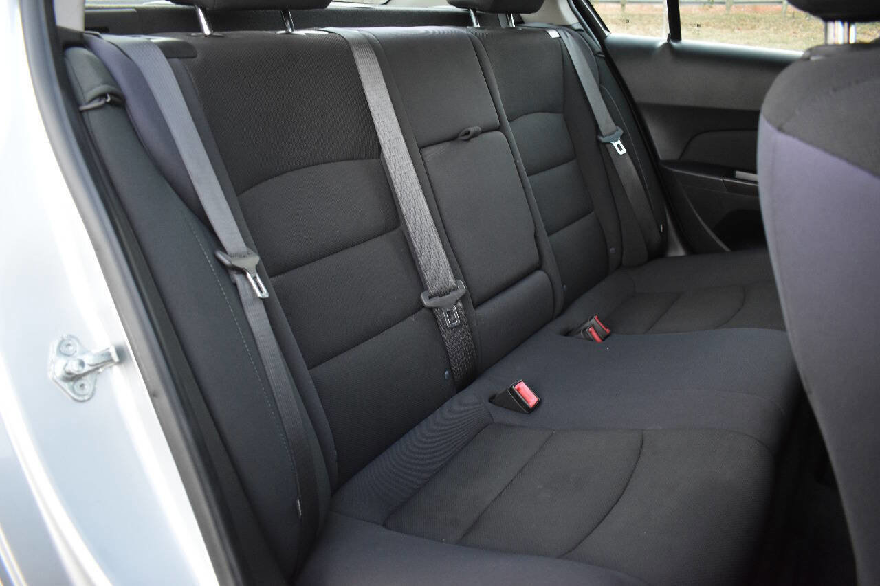Used 2012 Chevrolet Cruze LT w/ RS Package image 15