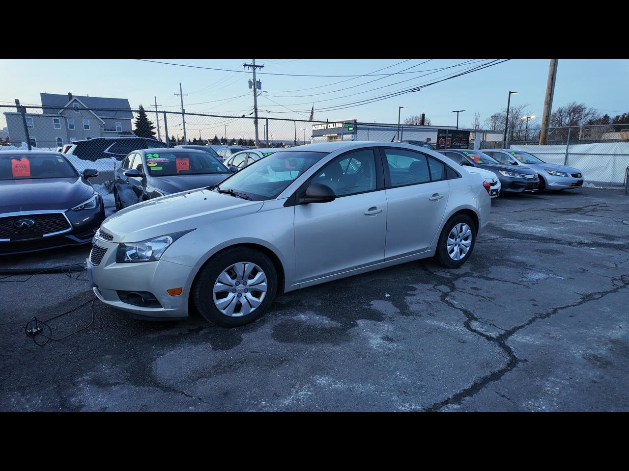 Used 2014 Chevrolet Cruze LS image 1
