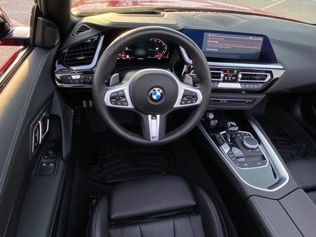 Used 2024 BMW Z4 M40i w/ Premium Package image 22