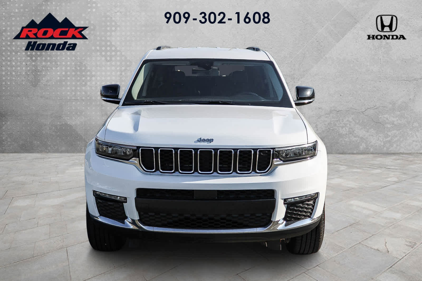 Used 2022 Jeep Grand Cherokee L Limited AWD/4WD image 2