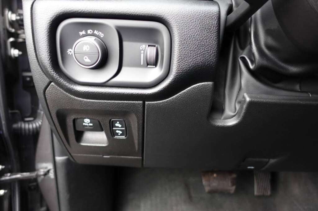 Used 2022 RAM 1500 Big Horn AWD/4WD image 58