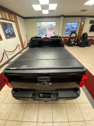 Used 2016 Chevrolet Colorado Z71 w/ Z71 Midnight Edition image 13