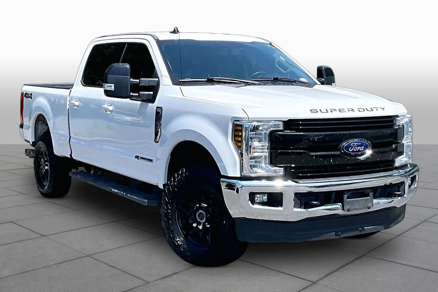 Used 2019 Ford F250 Lariat w/ Lariat Value Package AWD/4WD image 3