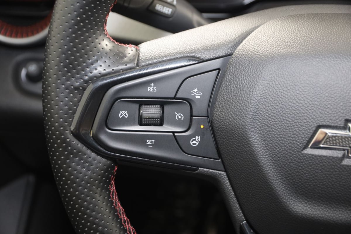 Used 2024 Chevrolet Trax RS FWD image 28