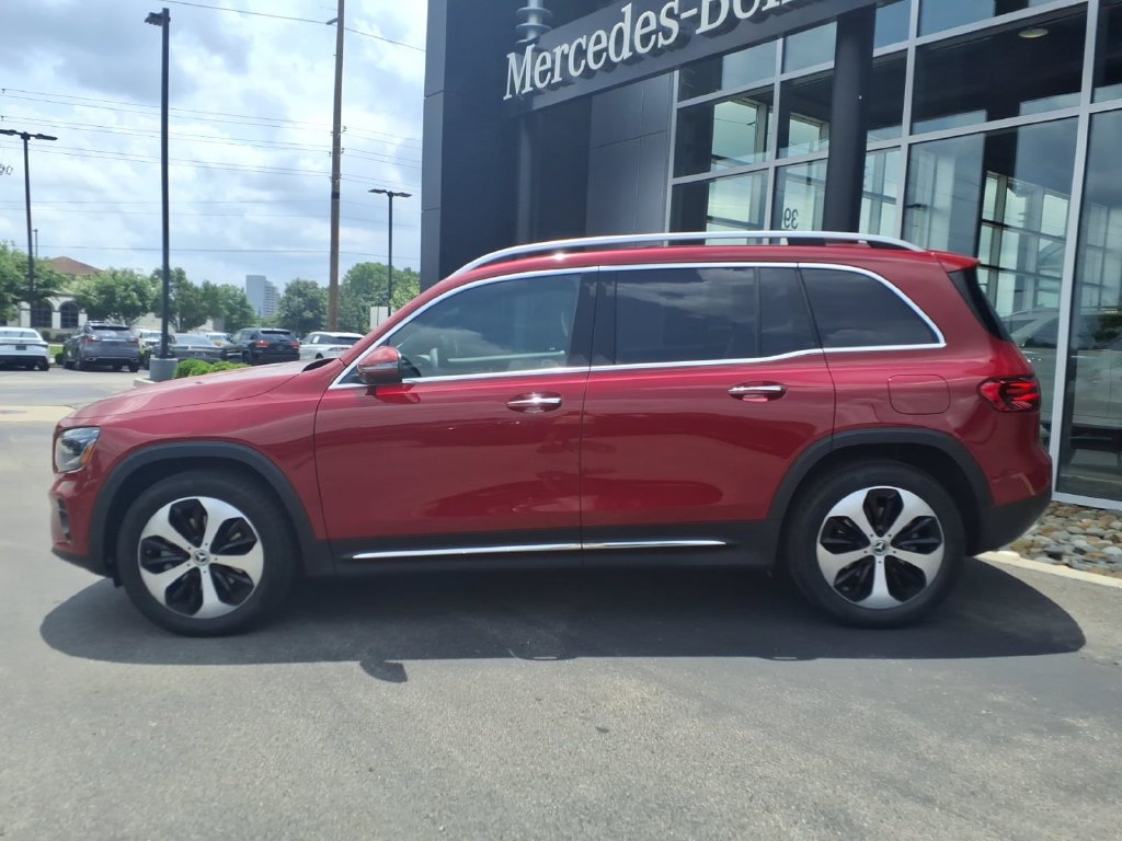 New 2026 Mercedes-Benz GLB 250 4MATIC image 3