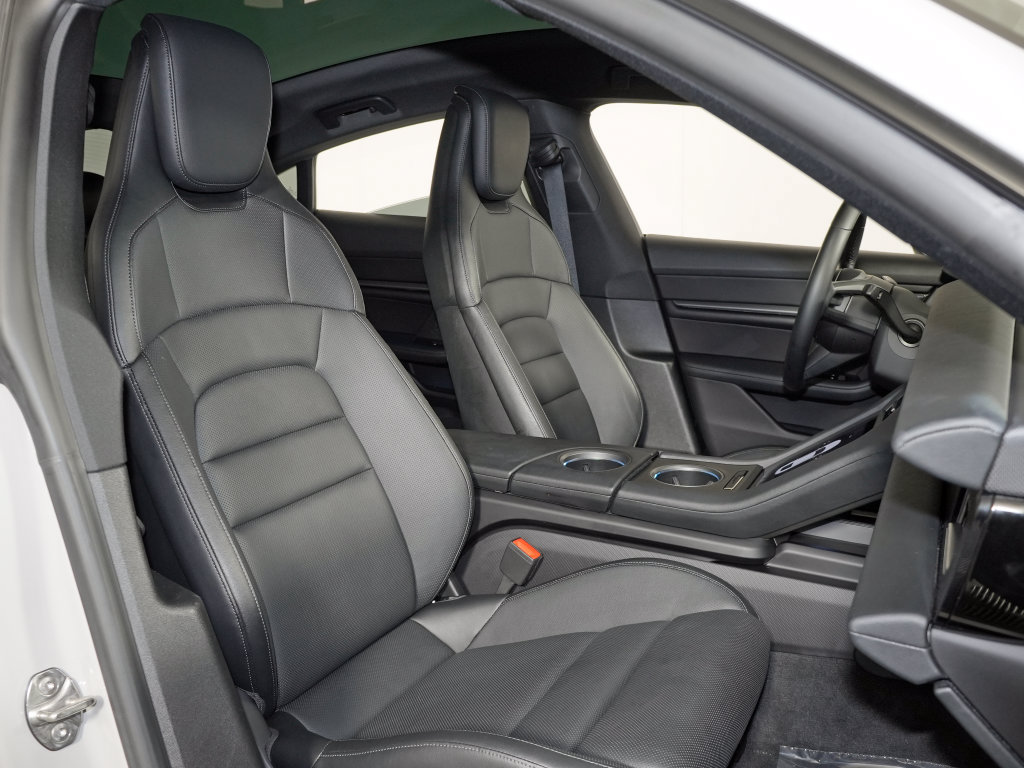 Certified 2021 Porsche Taycan 4S AWD/4WD image 41