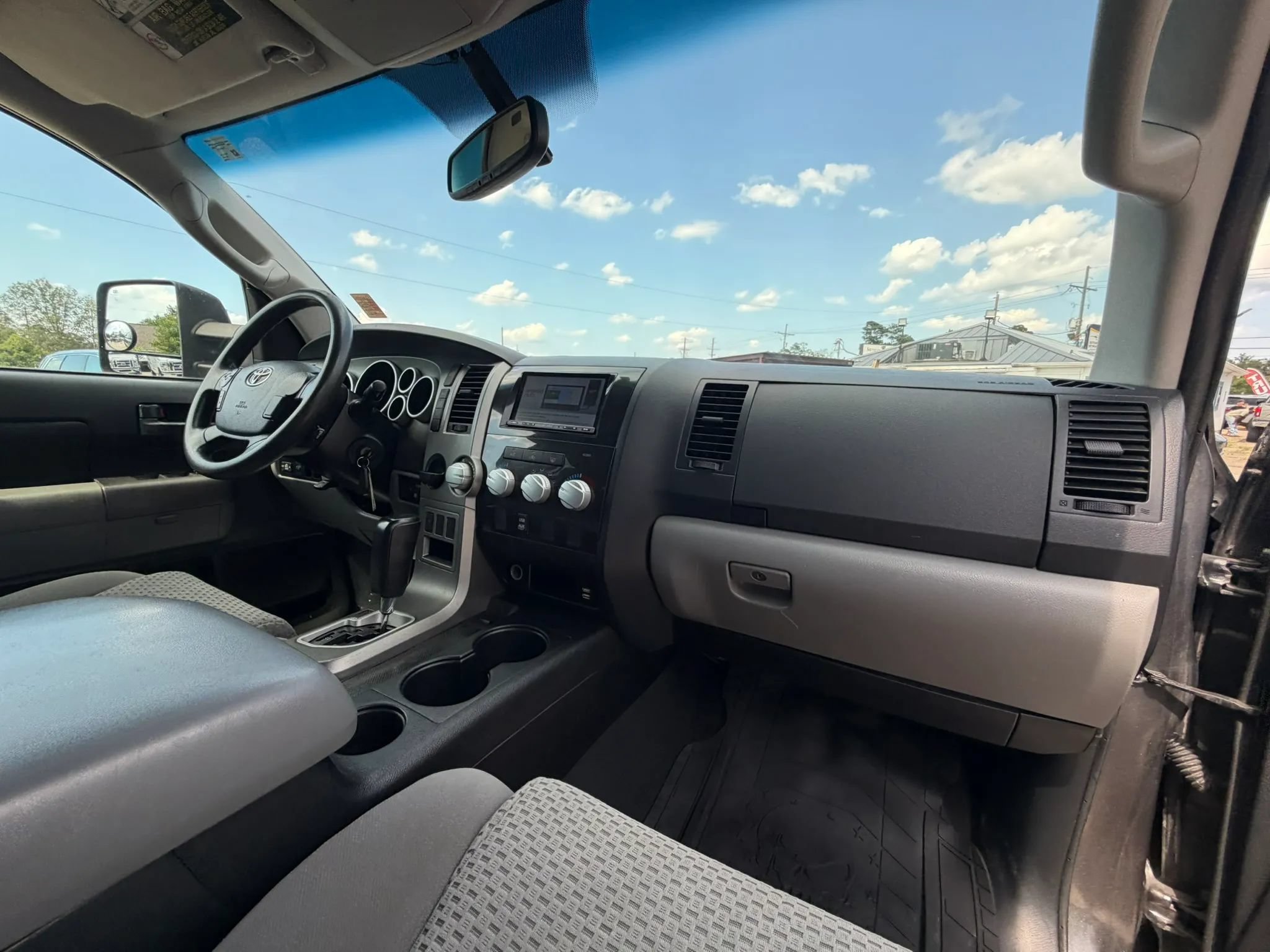 Used 2013 Toyota Tundra 2WD CrewMax w/ Tow Pkg image 21