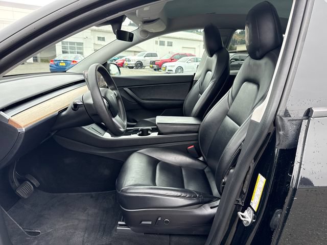 Used 2021 Tesla Model Y Long Range AWD/4WD image 17