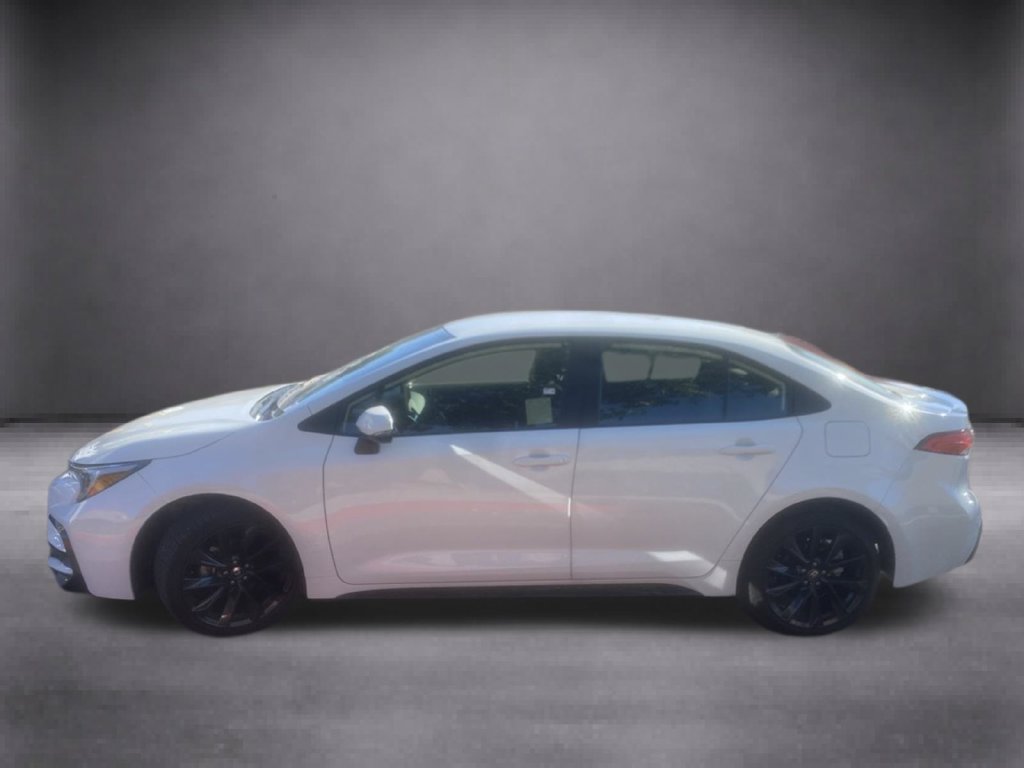Used 2026 Toyota Corolla SE w/ SE Package FWD image 8