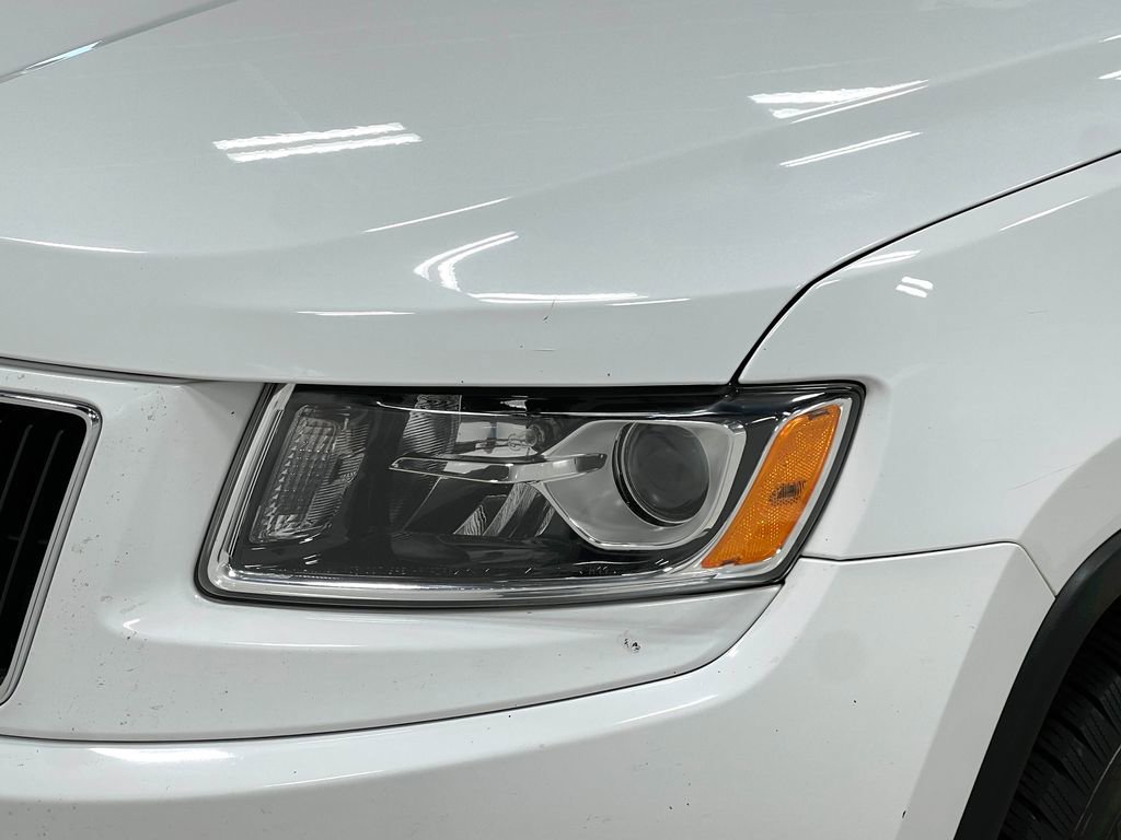 Used 2016 Jeep Grand Cherokee Limited AWD/4WD image 34