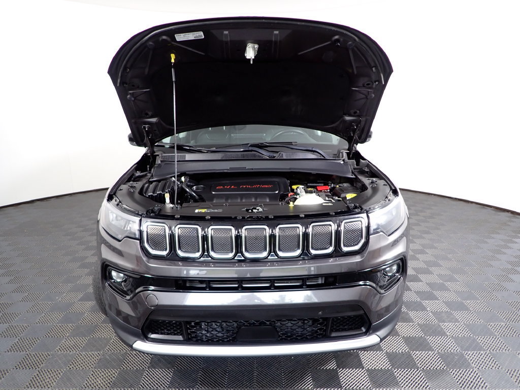 Used 2022 Jeep Compass Limited AWD/4WD image 39