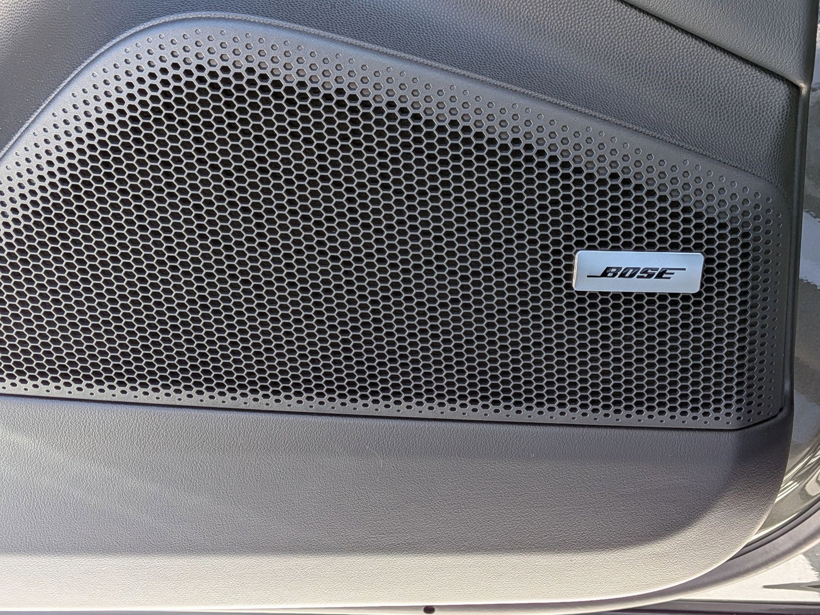 New 2026 Porsche Macan Electric image 13