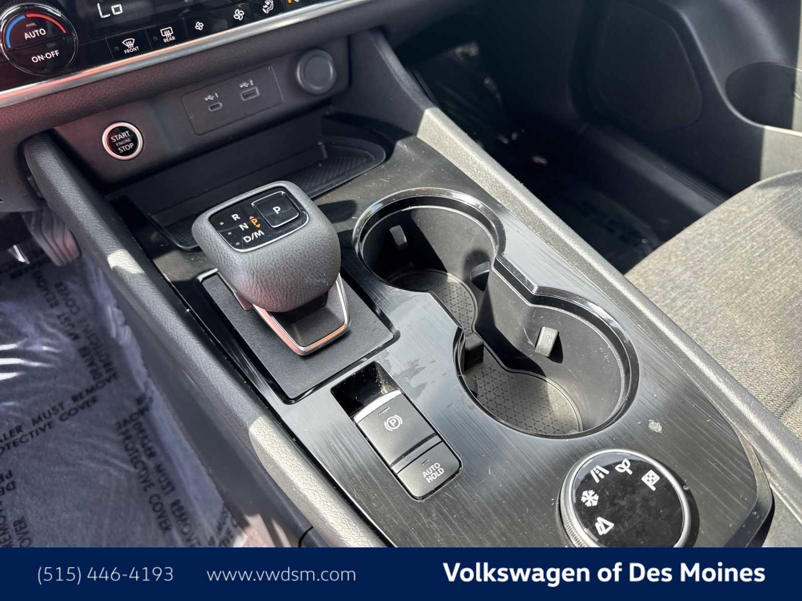 Used 2023 Nissan Rogue SV image 16