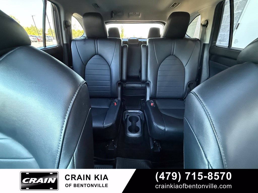 Used 2021 Toyota Highlander XLE FWD image 30