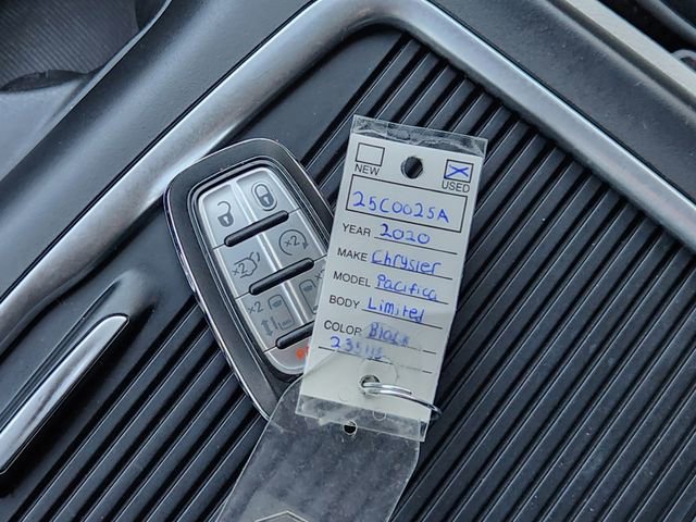 Certified 2020 Chrysler Pacifica Limited w/ Advanced Safetytec Group FWD image 36