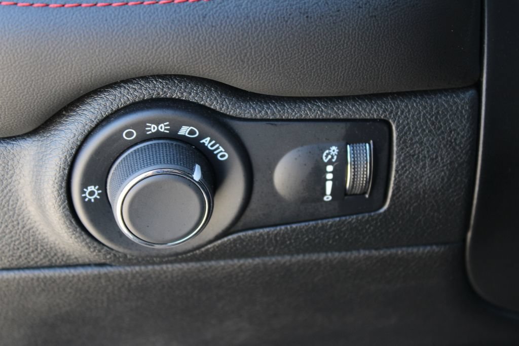 Used 2024 Dodge Durango GT AWD/4WD image 30