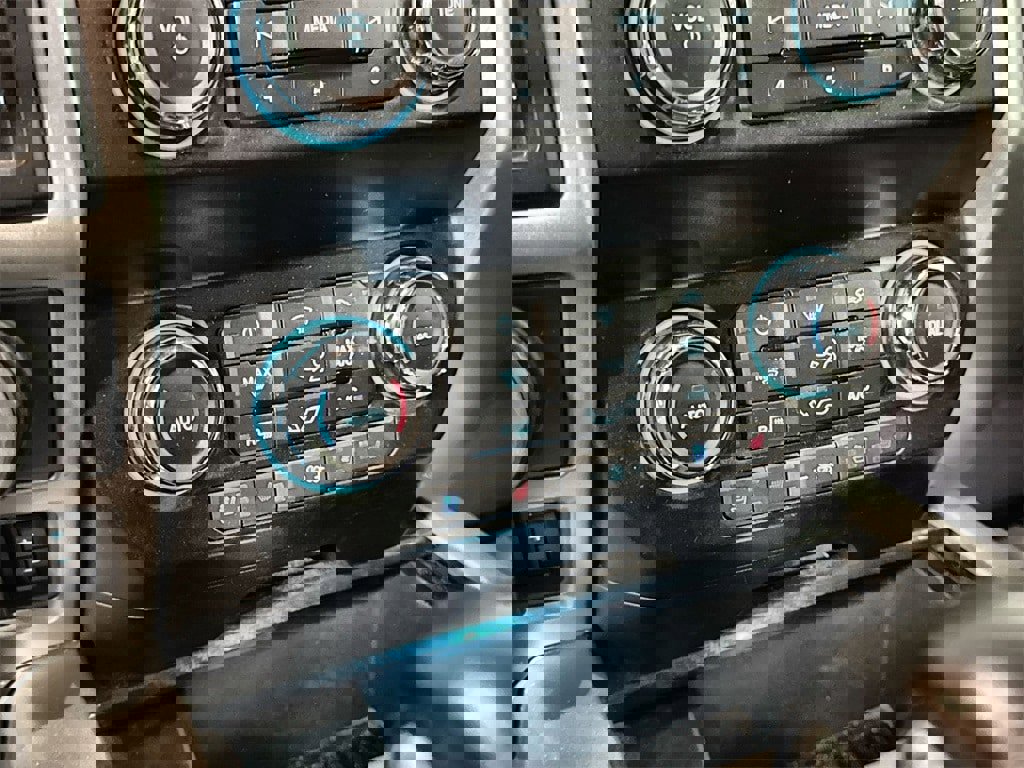 Used 2019 Ford F150 Lariat image 21