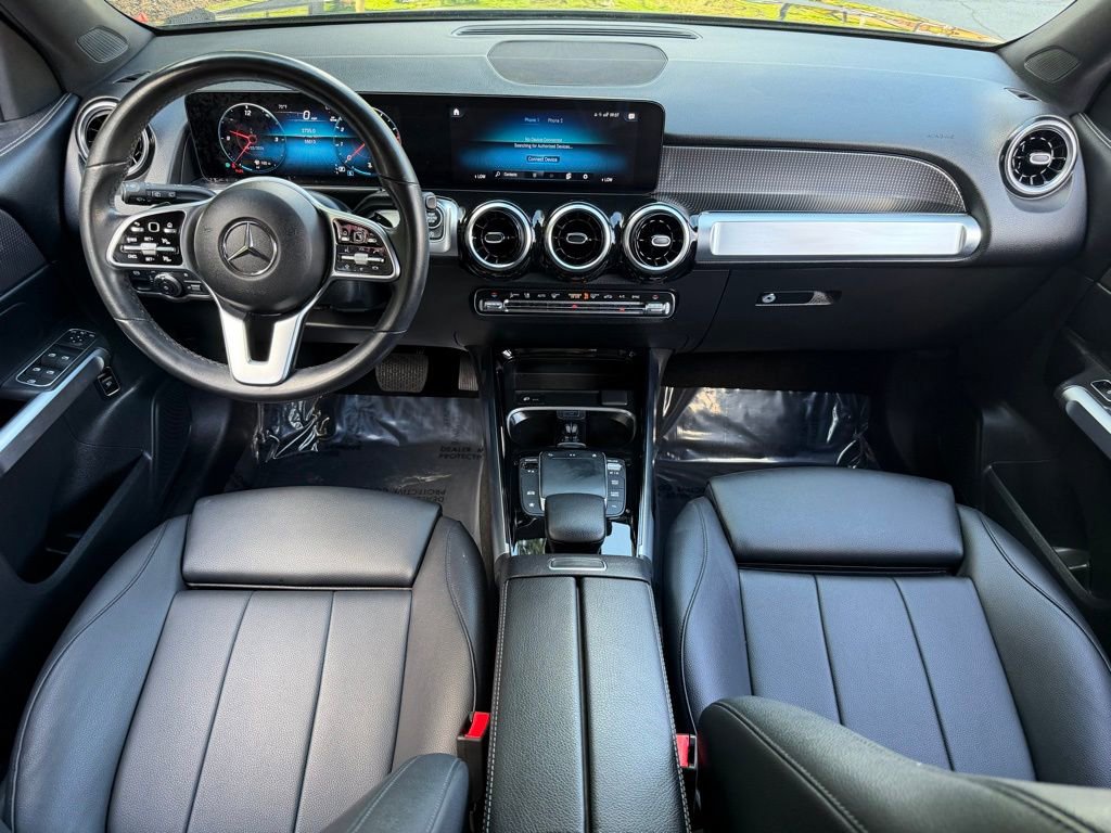 Used 2023 Mercedes-Benz GLB 250 w/ Premium Package image 39