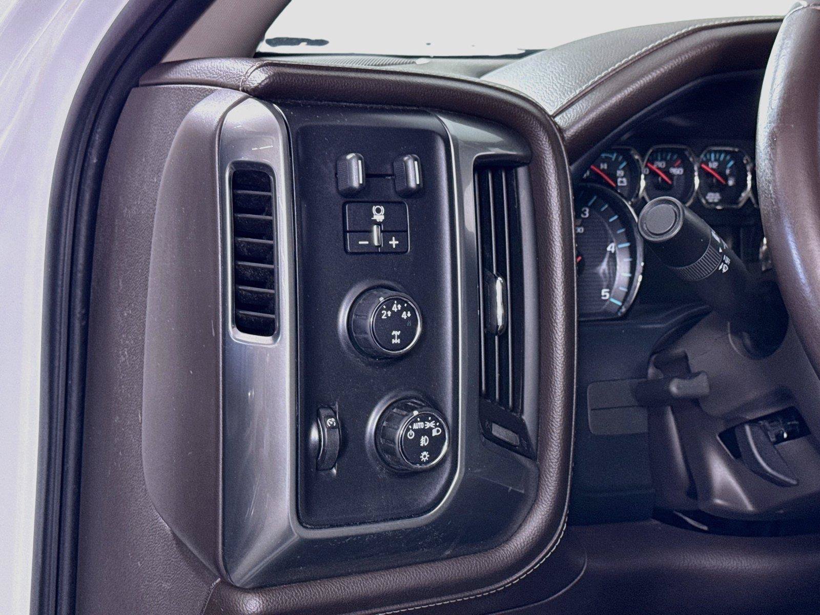 Used 2016 Chevrolet Silverado 2500 LTZ w/ Duramax Plus Package AWD/4WD image 4