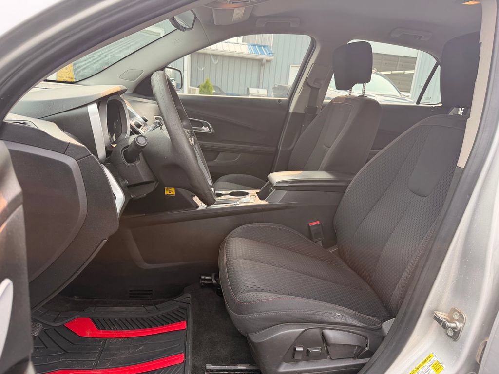 Used 2015 Chevrolet Equinox LS AWD/4WD image 16