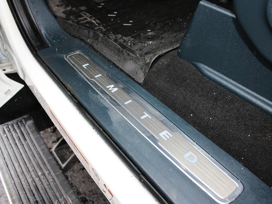 Used 2022 Ford F450 Limited w/ FX4 Off-Road Package image 36