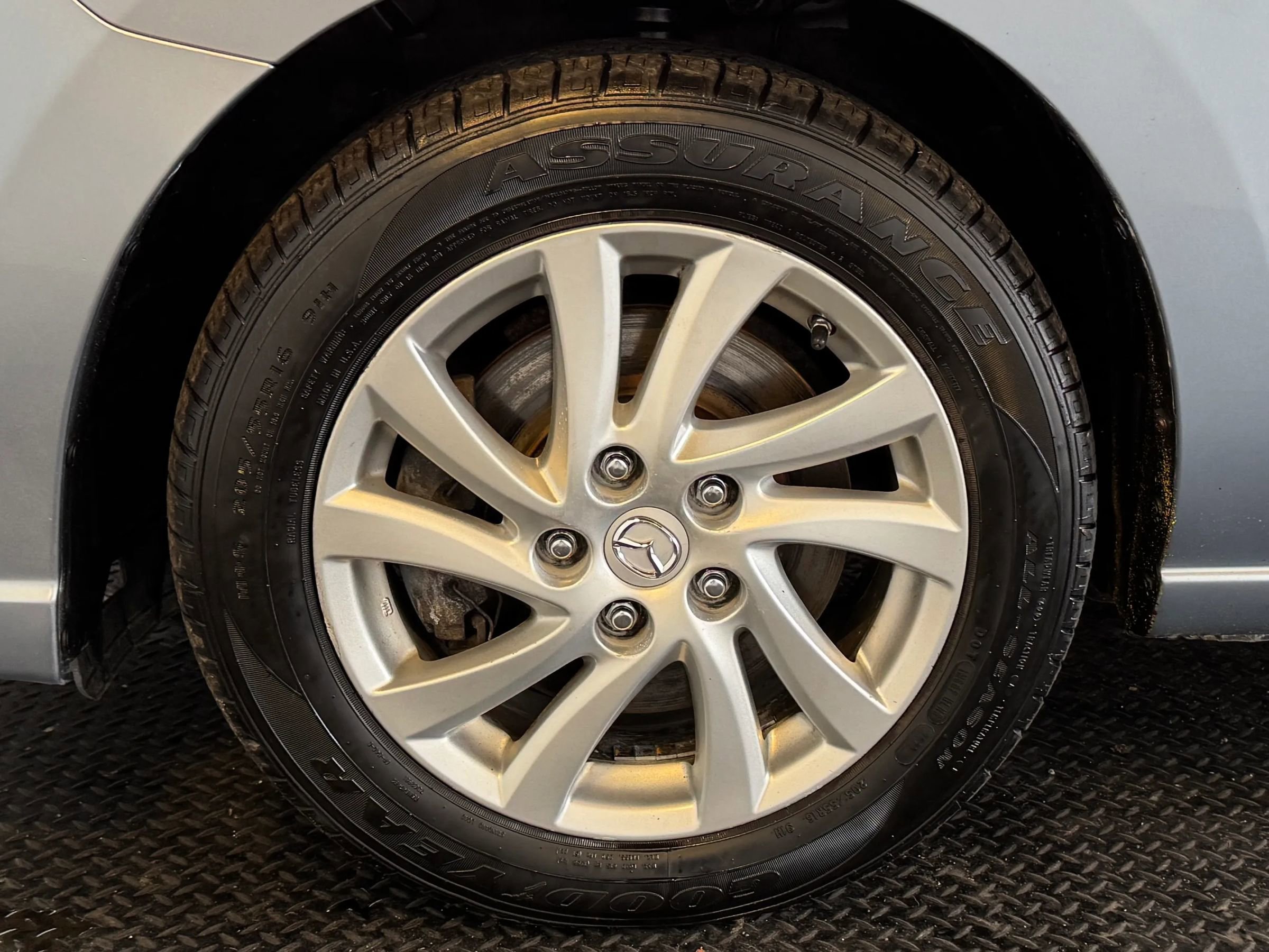 Used 2012 MAZDA MAZDA5 Sport image 10