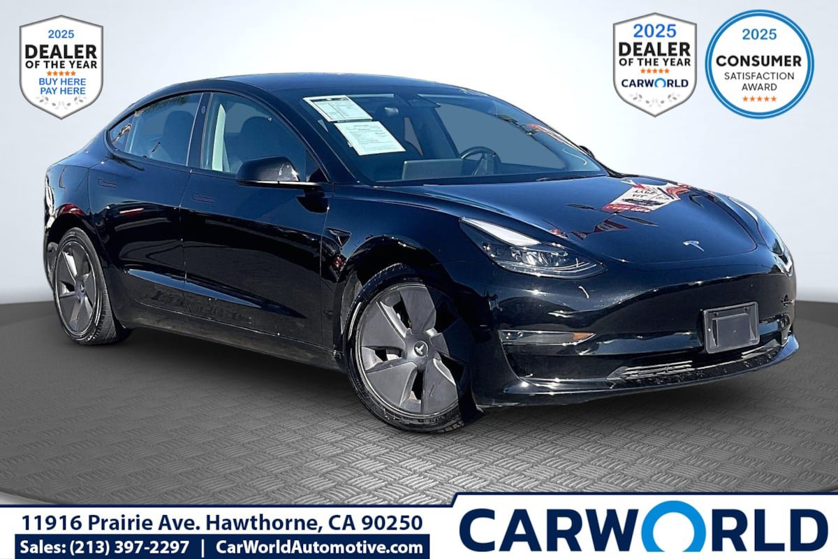 Used 2023 Tesla Model 3 Standard Range RWD image 1