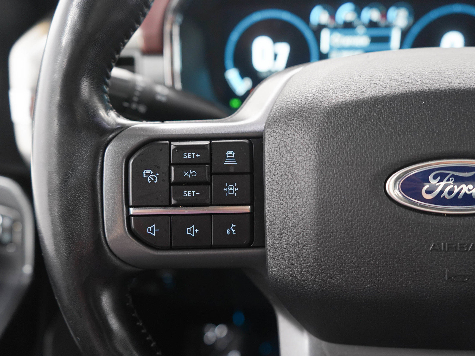 Used 2021 Ford F150 Lariat w/ Equipment Group 502A High AWD/4WD image 24