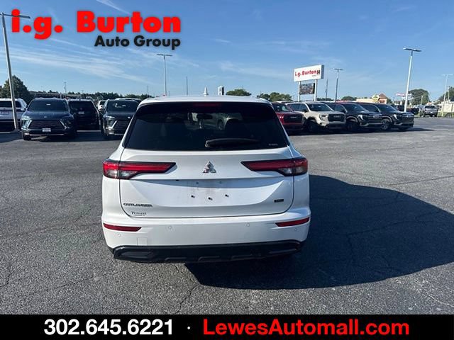 Used 2023 Mitsubishi Outlander SEL AWD/4WD image 4