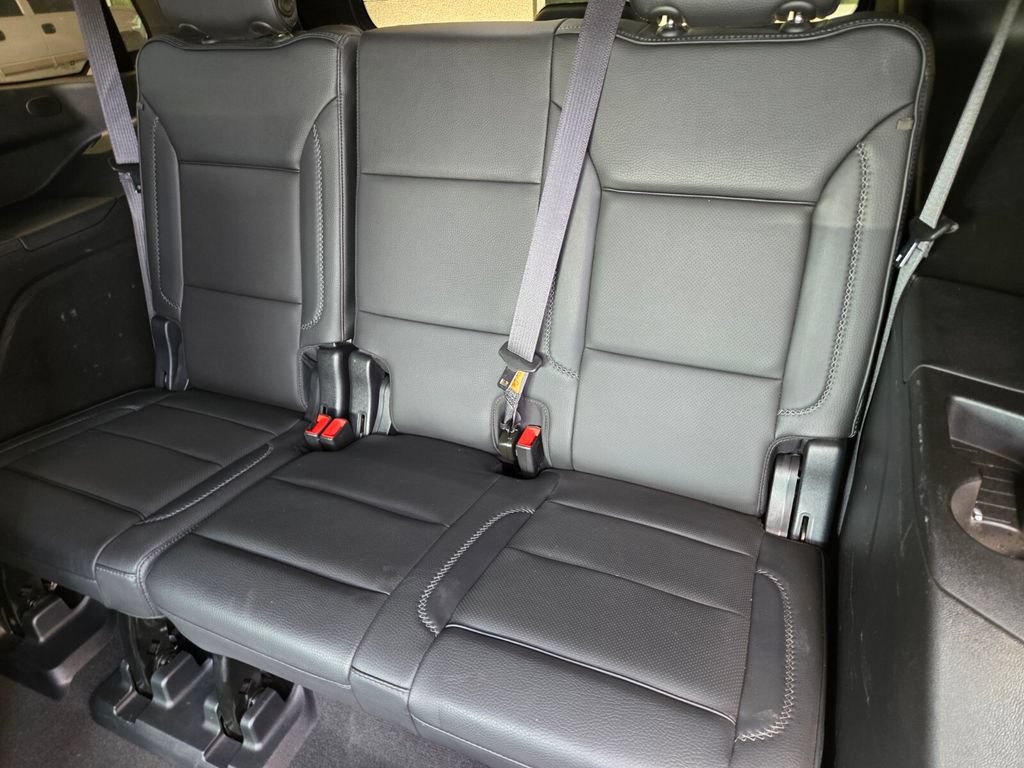 Used 2023 GMC Yukon Denali w/ Denali Reserve Package AWD/4WD image 8