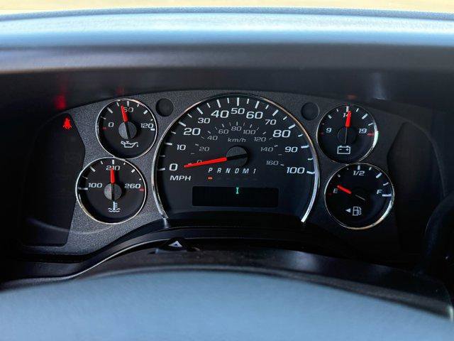 Used 2023 Chevrolet Express 3500 LS image 17
