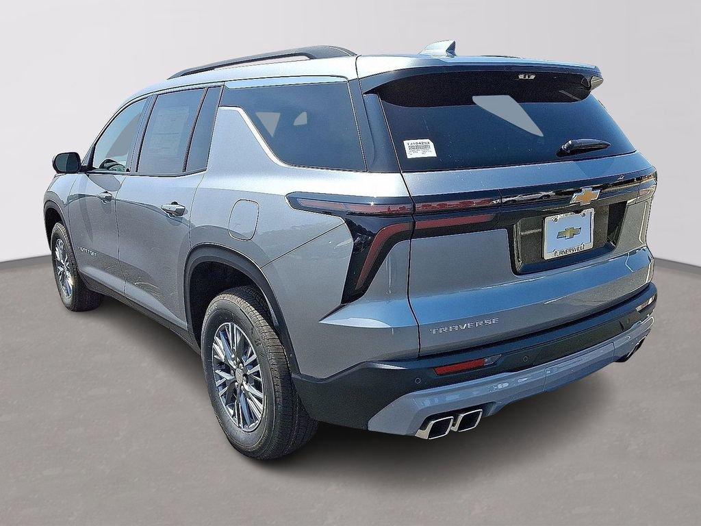 New 2026 Chevrolet Traverse LT w/ Driver Confidence Package image 3