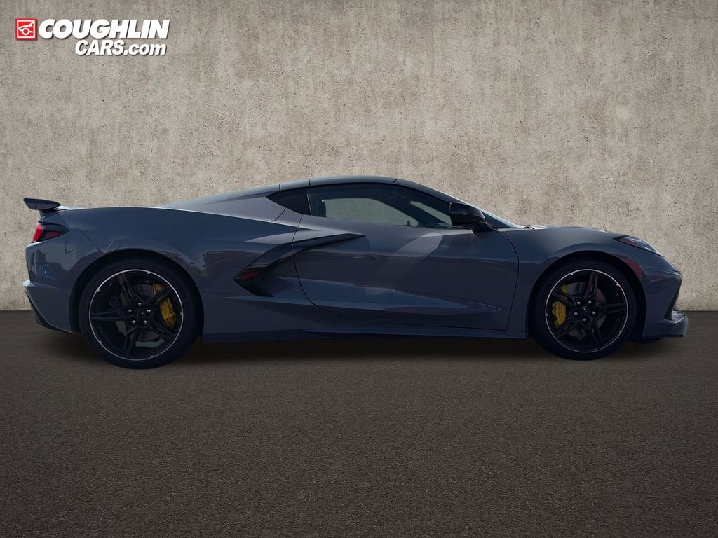 Used 2025 Chevrolet Corvette Stingray Preferred Cpe w/ Z51 Performance Package RWD image 7