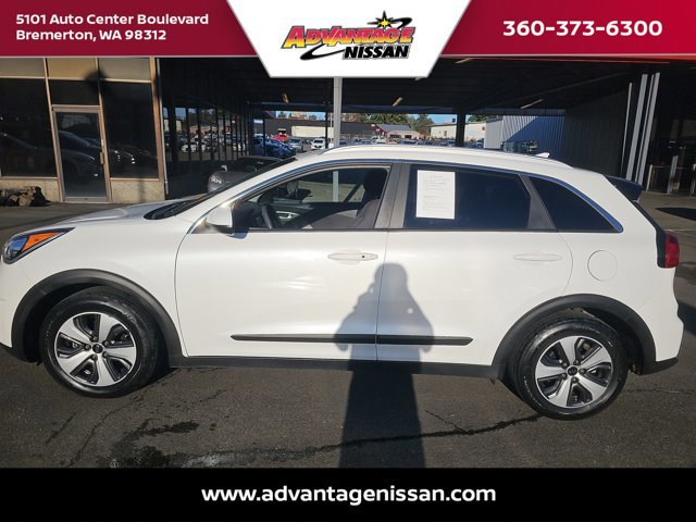 Used 2018 Kia Niro LX image 2