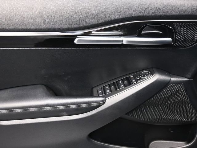 Used 2025 Kia Seltos EX FWD image 12