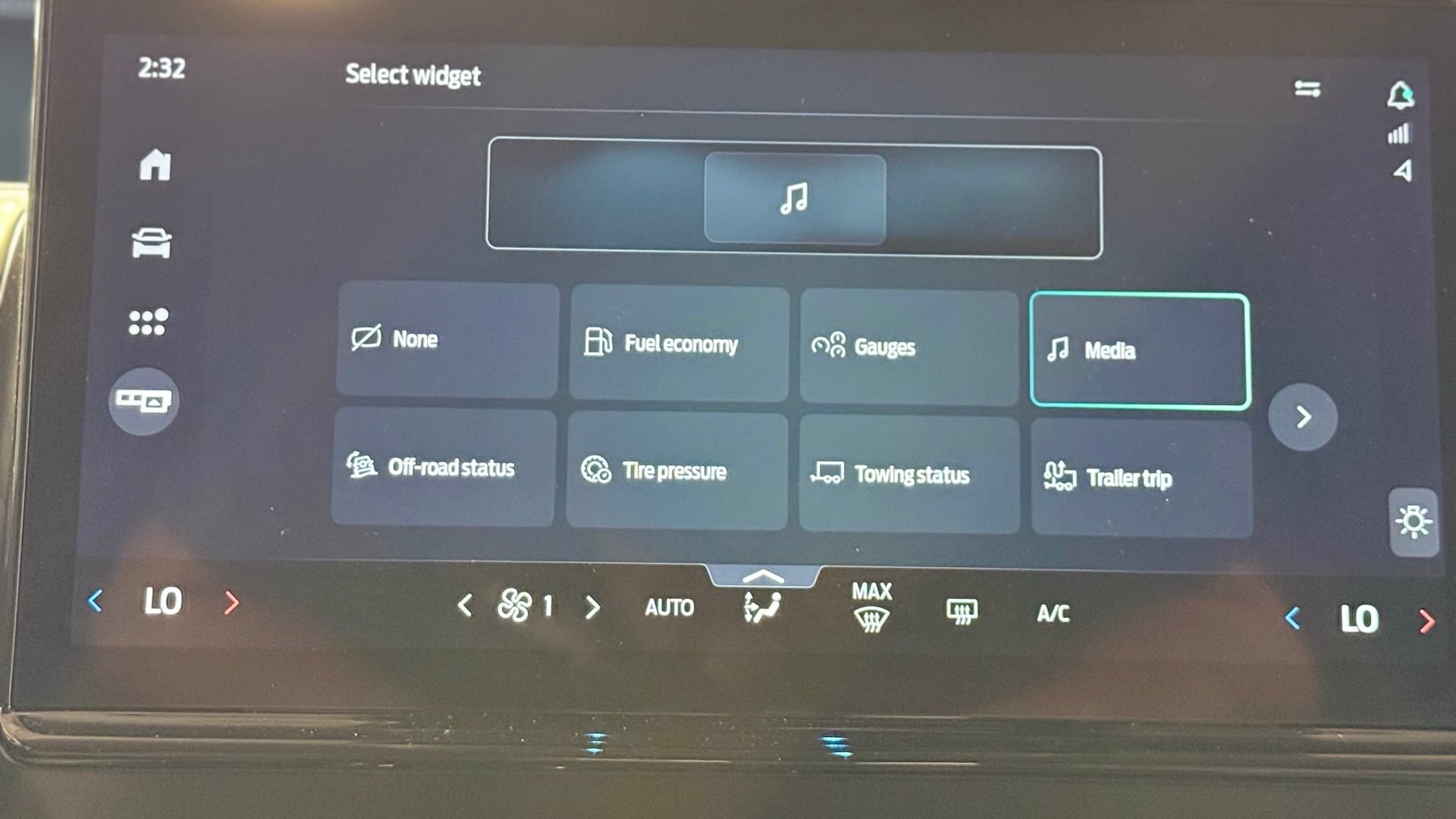 Used 2025 Ford Expedition Max Active AWD/4WD image 90