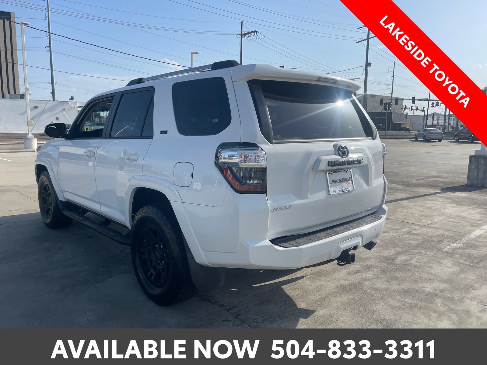 Used 2021 Toyota 4Runner SR5 Premium w/ Moonroof Package RWD image 3
