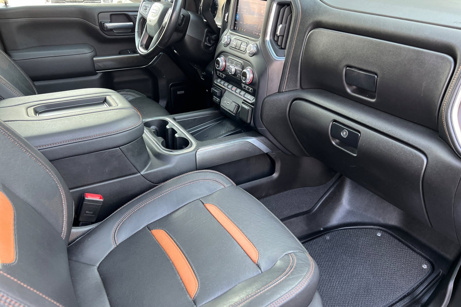 Used 2021 GMC Sierra 2500 AT4 w/ AT4 Preferred Package image 12