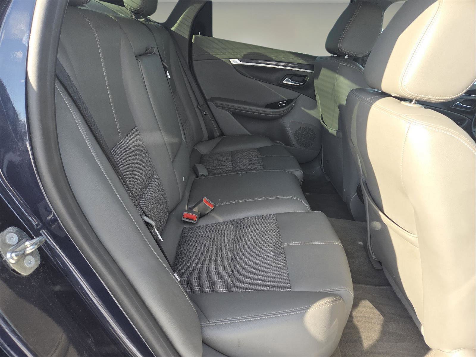 Used 2018 Chevrolet Impala LT image 22