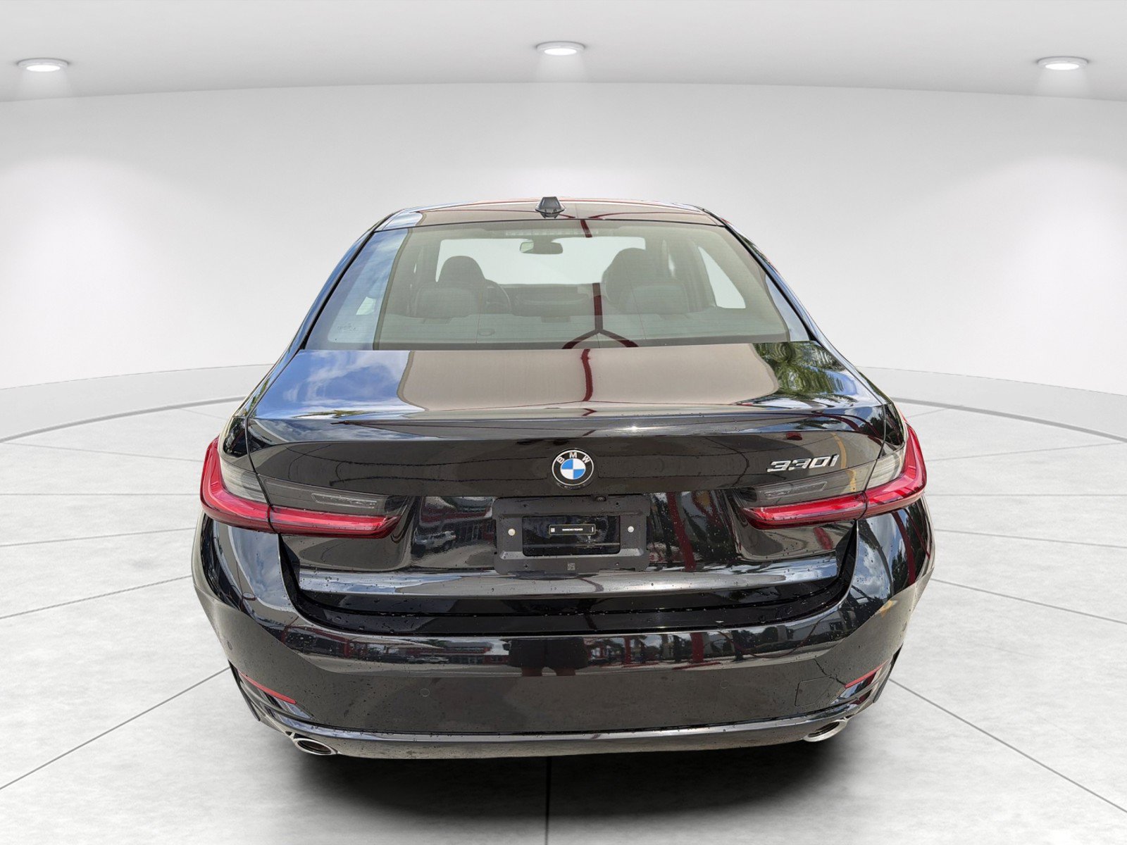 Certified 2026 BMW 330i Sedan RWD image 5