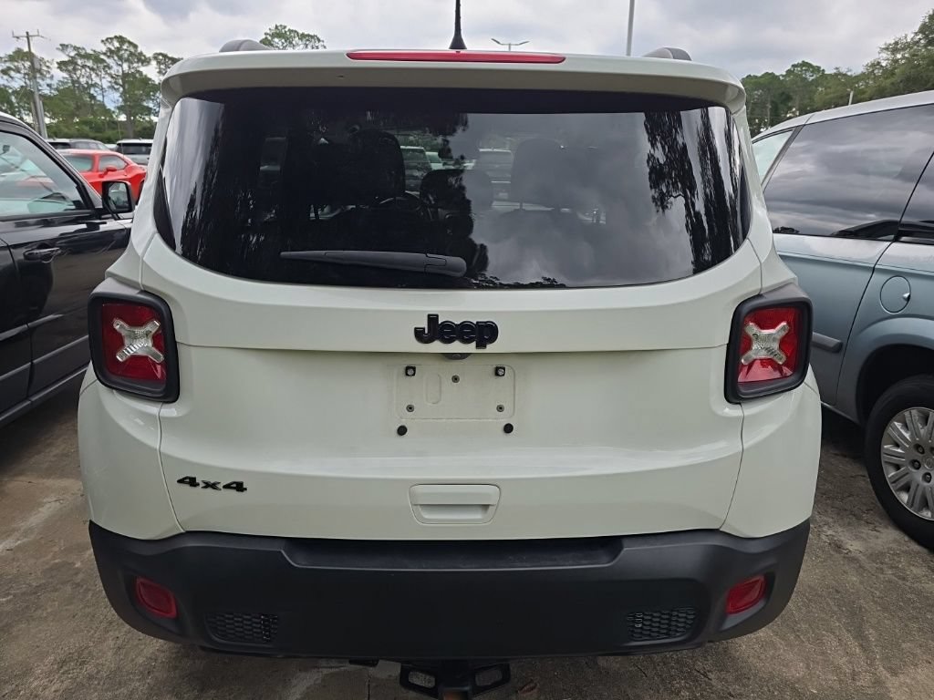 Certified 2023 Jeep Renegade Altitude AWD/4WD image 4