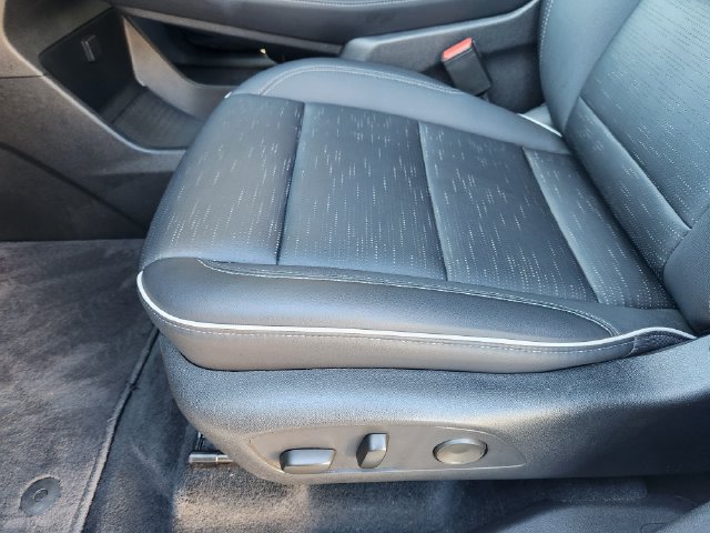 Used 2026 Buick Enclave Sport Touring FWD image 25