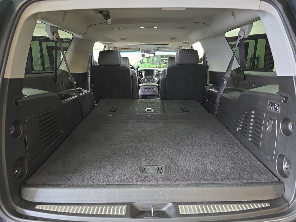 Used 2017 Chevrolet Suburban Premier AWD/4WD image 14