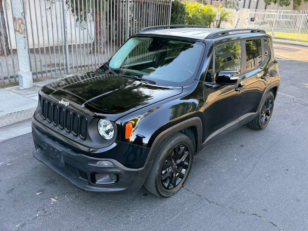 Used 2017 Jeep Renegade Altitude image 3