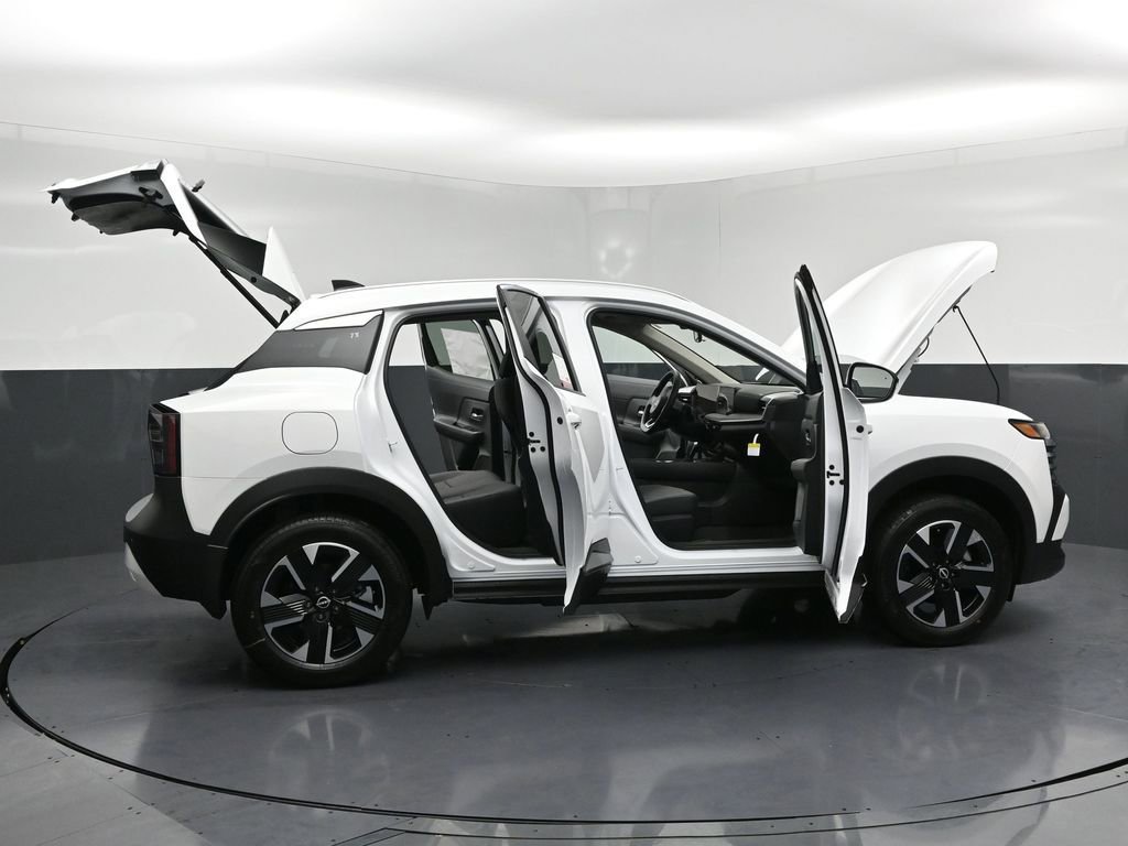 New 2026 Nissan Kicks SV w/ SV Premium Package AWD/4WD image 34