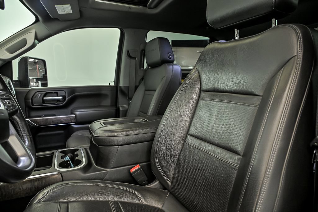 Used 2022 GMC Sierra 3500 Denali AWD/4WD image 14