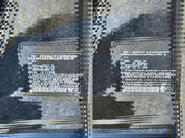 Used 2023 BMW 530e xDrive image 40