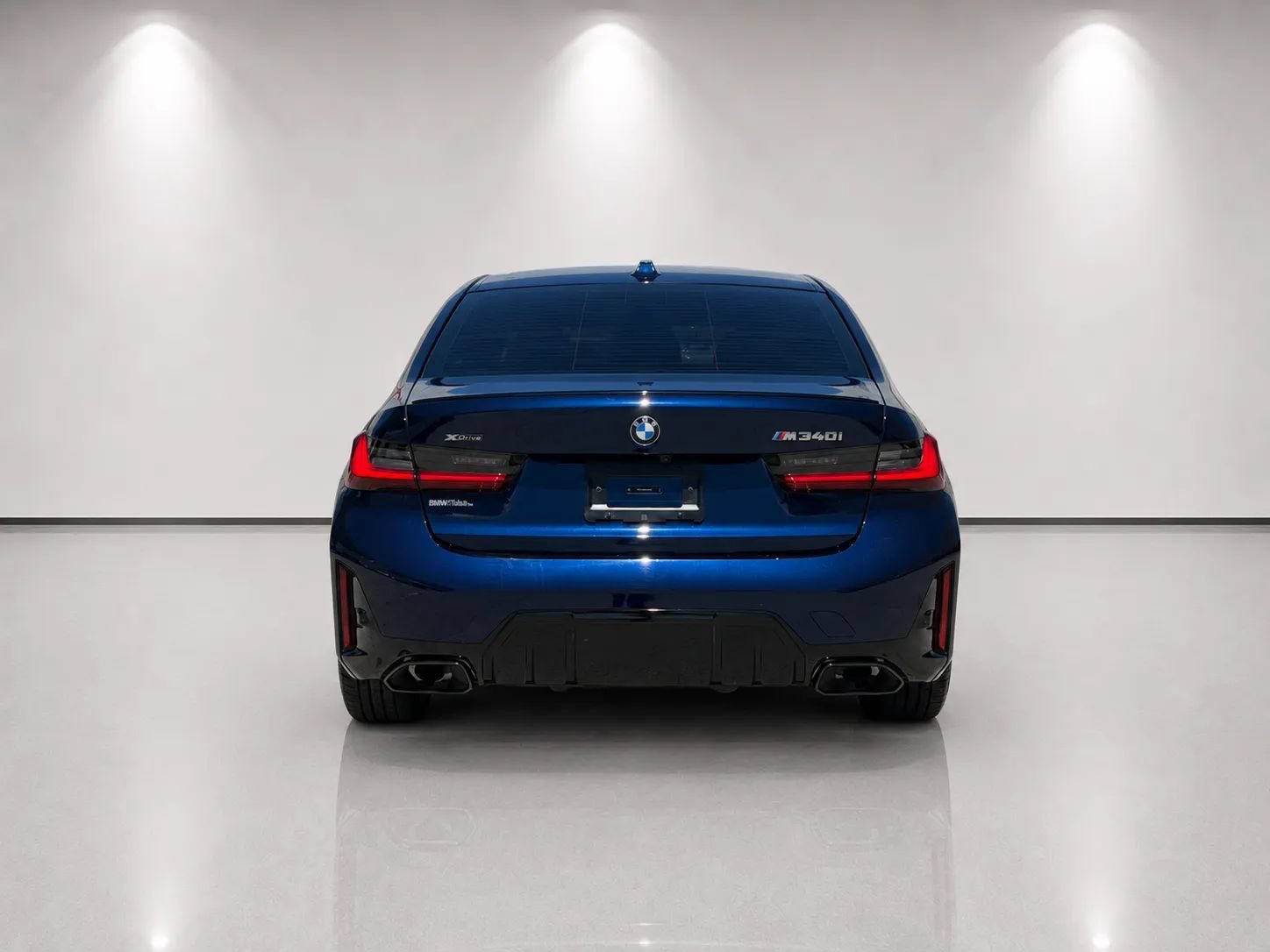 Used 2025 BMW M340i xDrive w/ Premium Package AWD/4WD image 4