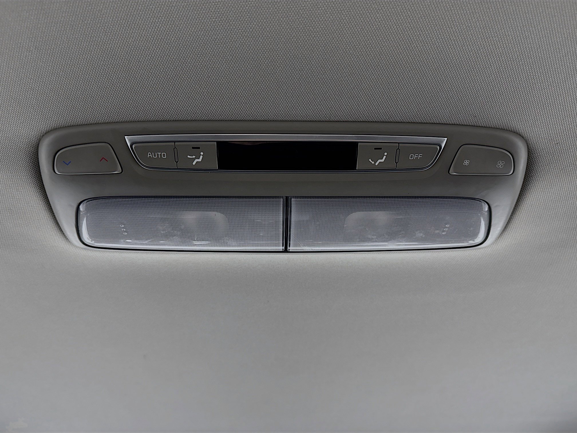 Used 2023 Kia Telluride S FWD image 25