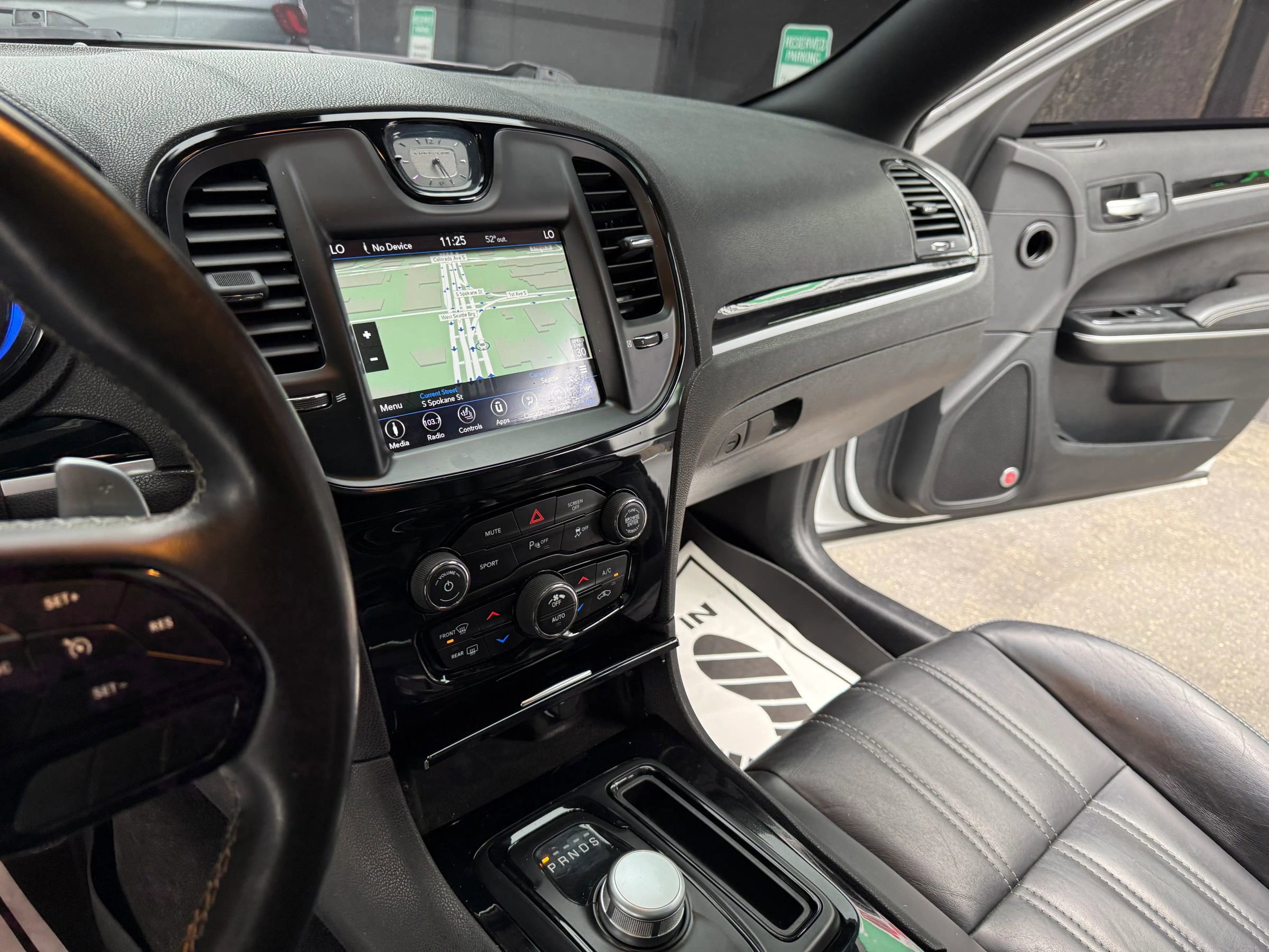 Used 2018 Chrysler 300 S w/ 300S Premium Group image 10